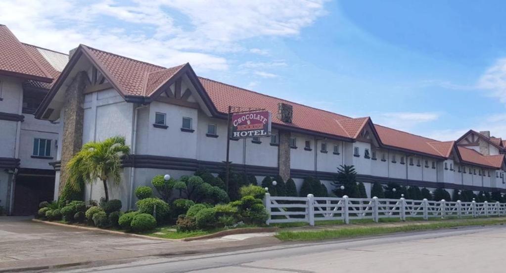 Chocolate And Berries Hotel Baliuag Bagian luar foto