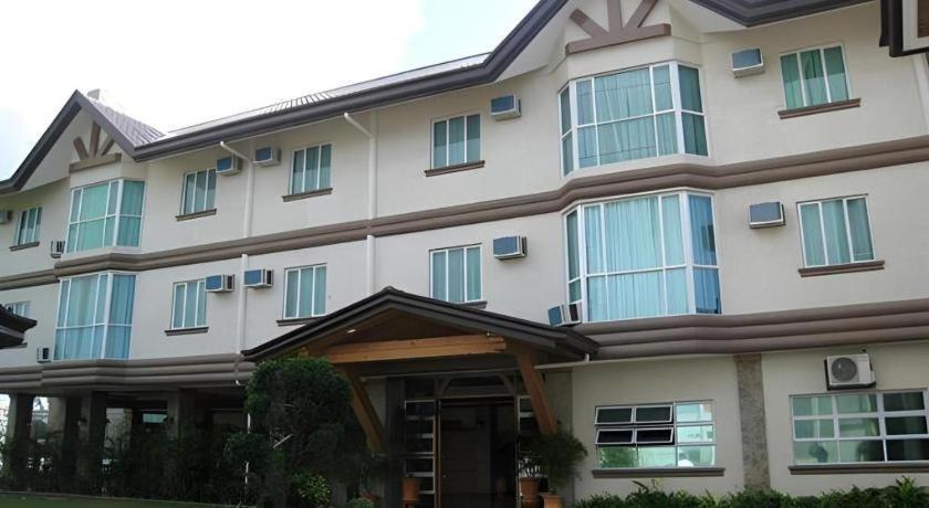 Chocolate And Berries Hotel Baliuag Bagian luar foto